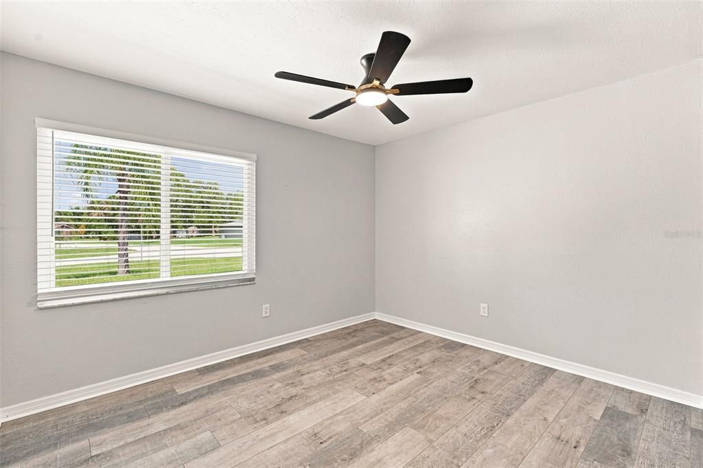For Sale: $249,900 (3 beds, 2 baths, 1343 Square Feet)