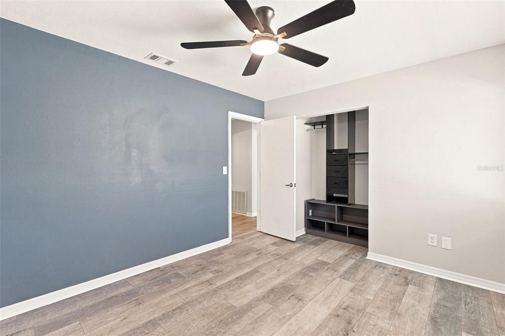 For Sale: $249,900 (3 beds, 2 baths, 1343 Square Feet)