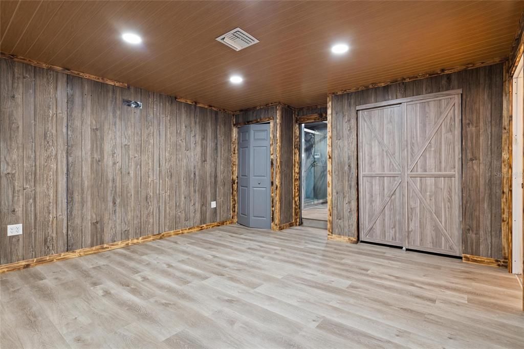 На продажу: $1,395,000 (0 спален, 0 ванн, 6950 Квадратных фут)