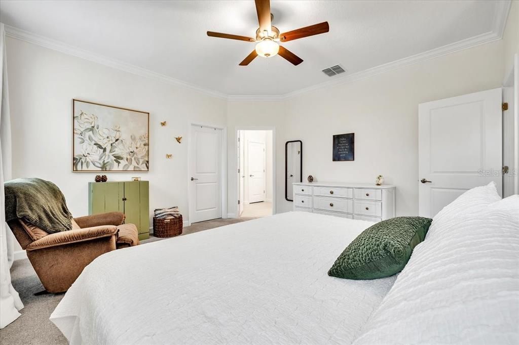 Active With Contract: $474,900 (3 beds, 2 baths, 2129 Square Feet)
