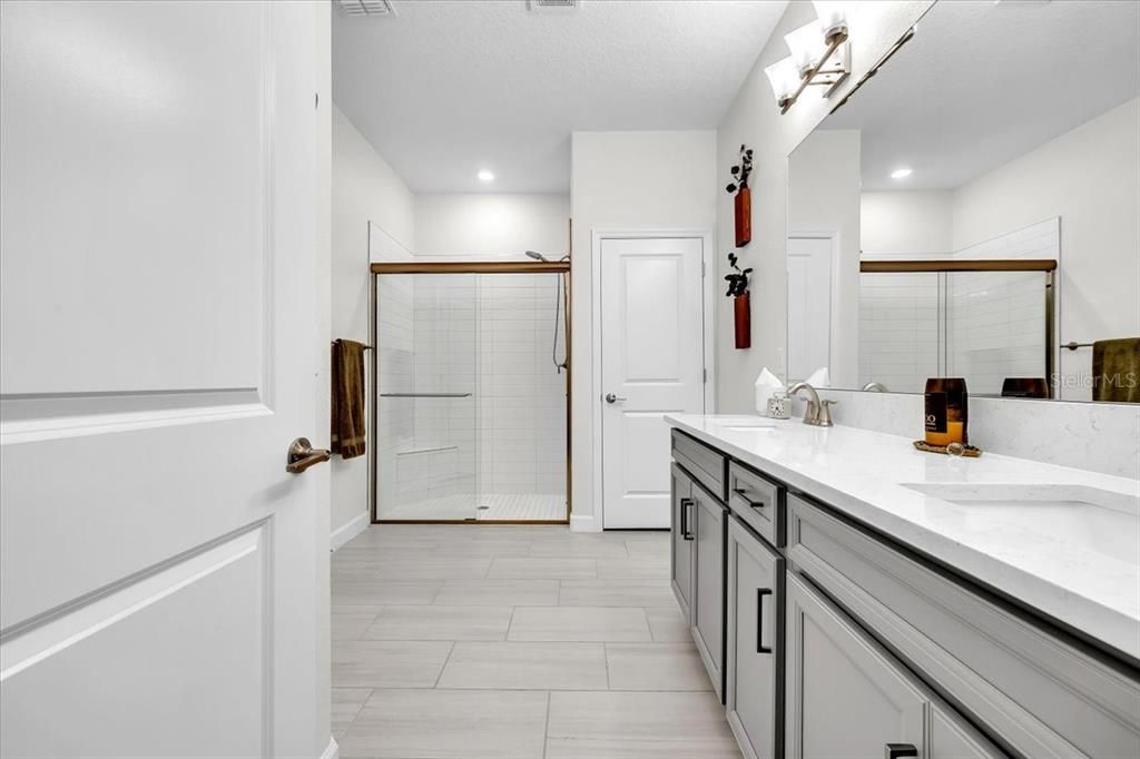 Active With Contract: $474,900 (3 beds, 2 baths, 2129 Square Feet)