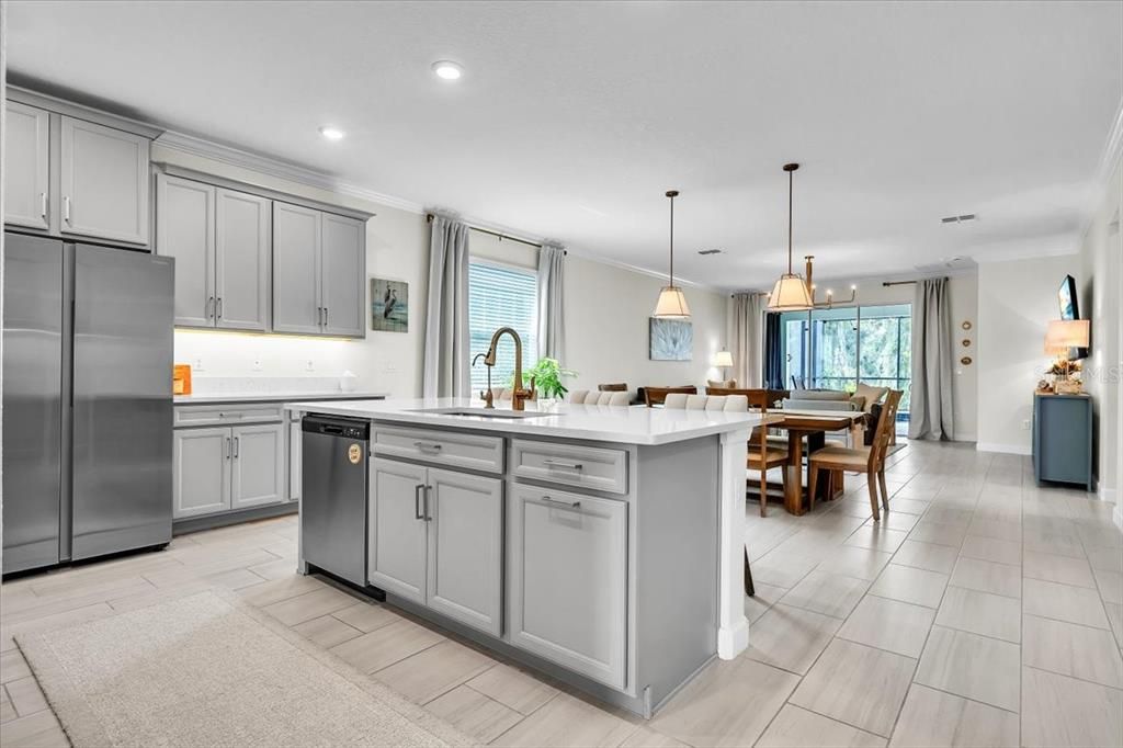 Active With Contract: $474,900 (3 beds, 2 baths, 2129 Square Feet)