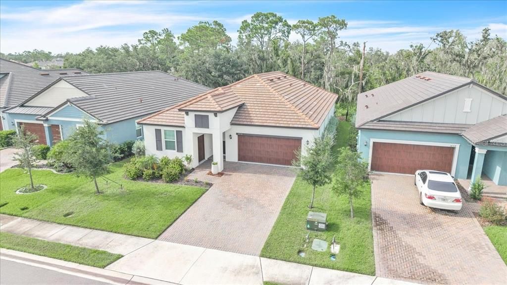 Active With Contract: $474,900 (3 beds, 2 baths, 2129 Square Feet)
