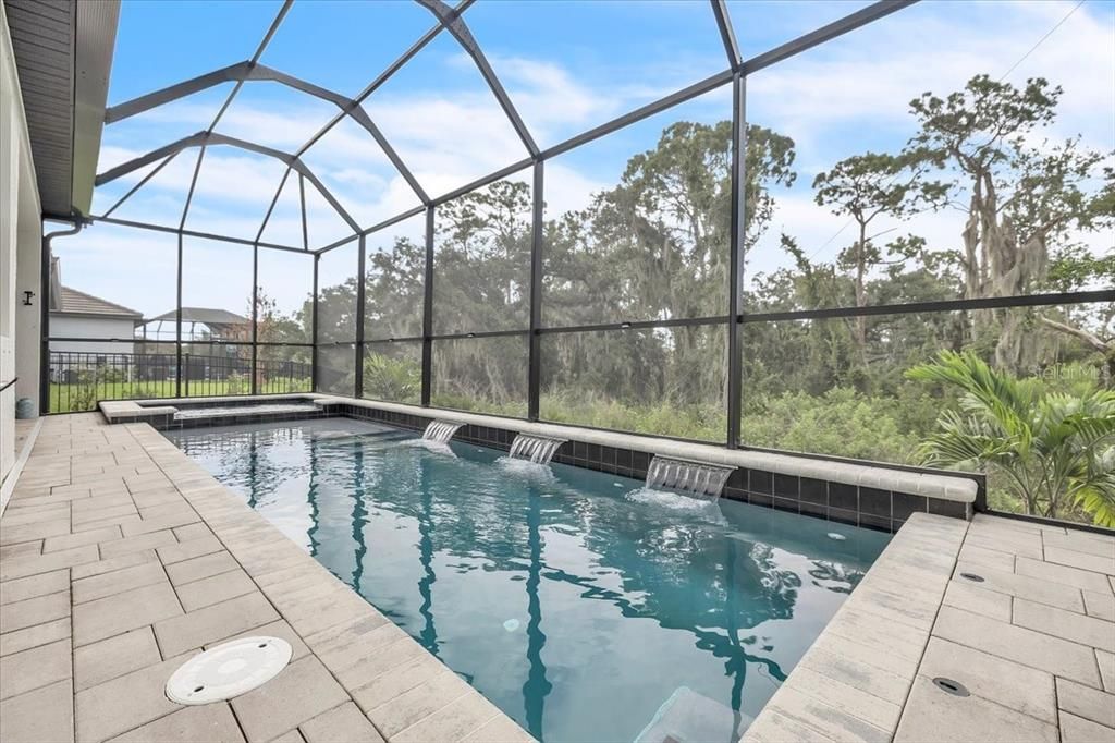 Active With Contract: $474,900 (3 beds, 2 baths, 2129 Square Feet)