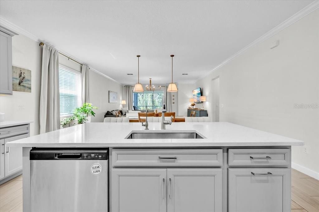 Active With Contract: $474,900 (3 beds, 2 baths, 2129 Square Feet)