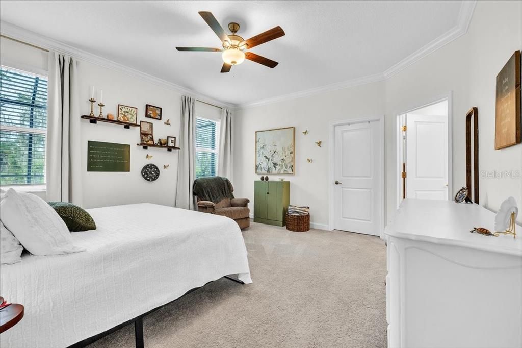 Active With Contract: $474,900 (3 beds, 2 baths, 2129 Square Feet)