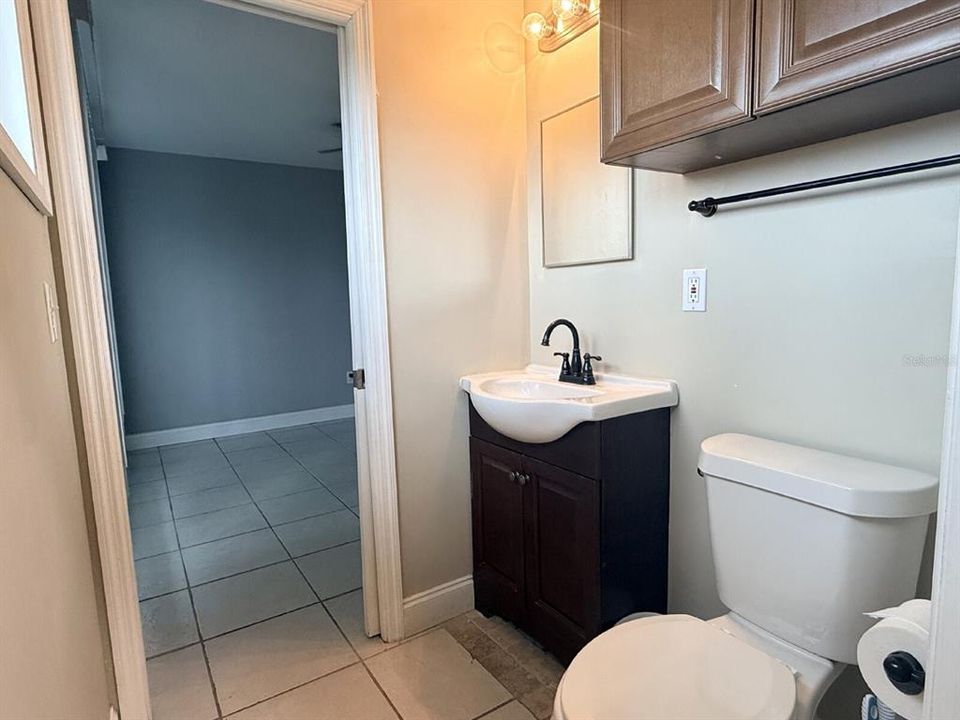 В аренду: $1,900 (2 спален, 1 ванн, 912 Квадратных фут)