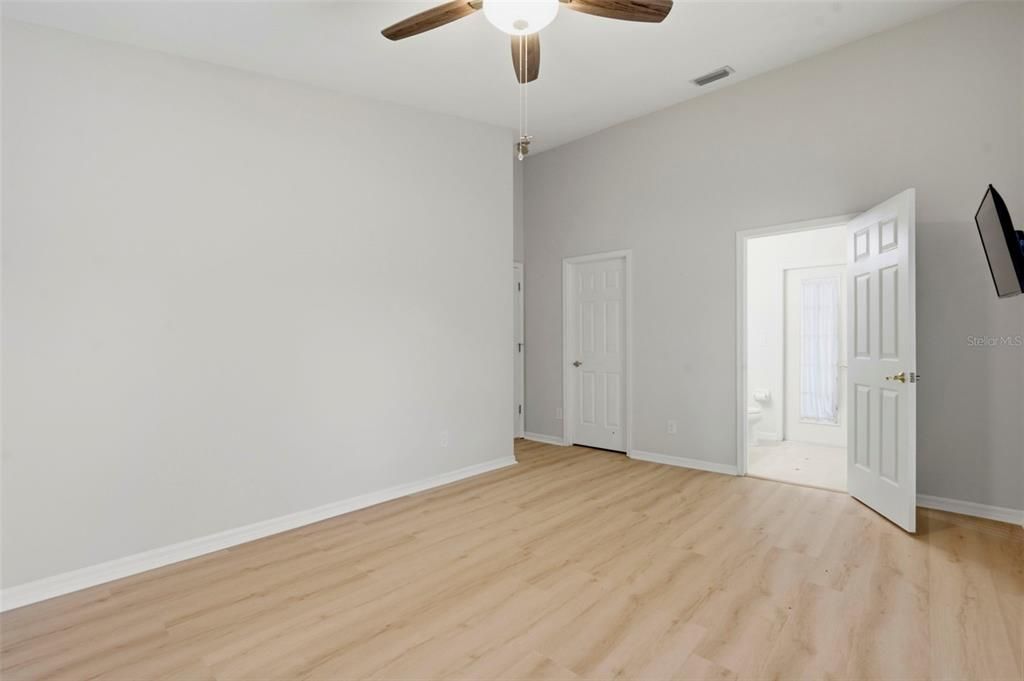 For Sale: $749,000 (4 beds, 3 baths, 2569 Square Feet)