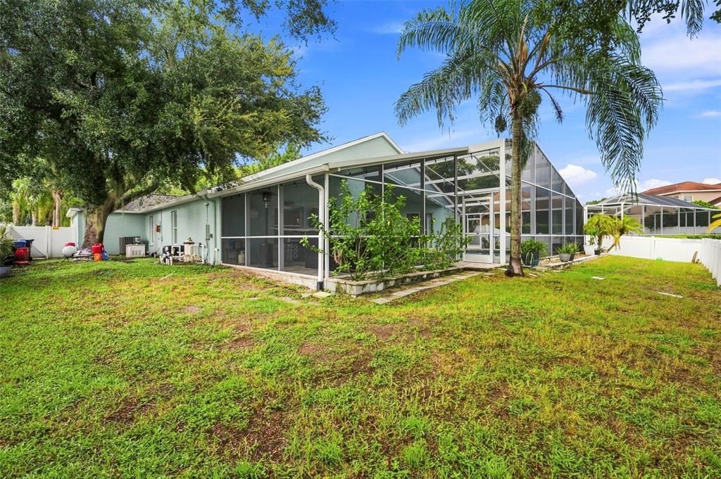 For Sale: $749,000 (4 beds, 3 baths, 2569 Square Feet)