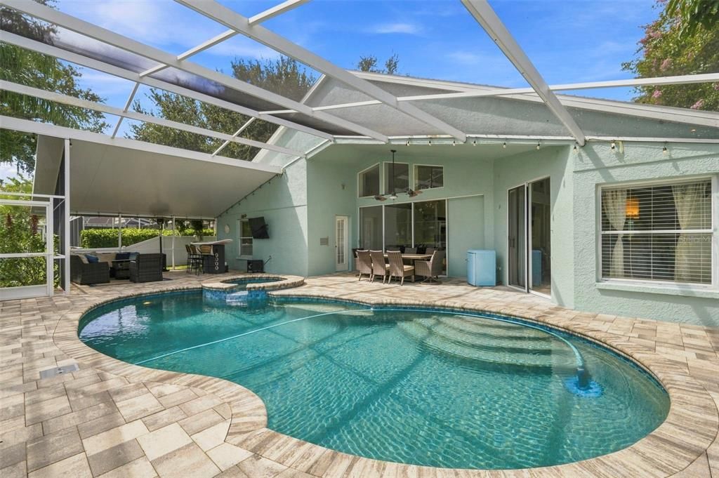For Sale: $749,000 (4 beds, 3 baths, 2569 Square Feet)