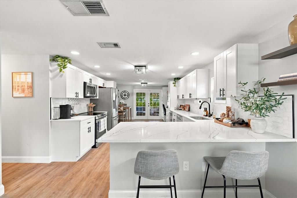 В аренду: $3,499 (2 спален, 2 ванн, 1079 Квадратных фут)