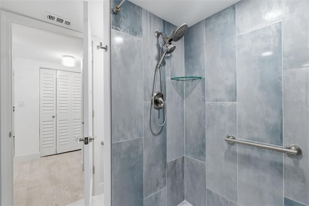 На продажу: $525,000 (2 спален, 2 ванн, 1410 Квадратных фут)