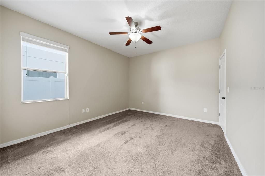 For Rent: $3,995 (7 beds, 4 baths, 4054 Square Feet)
