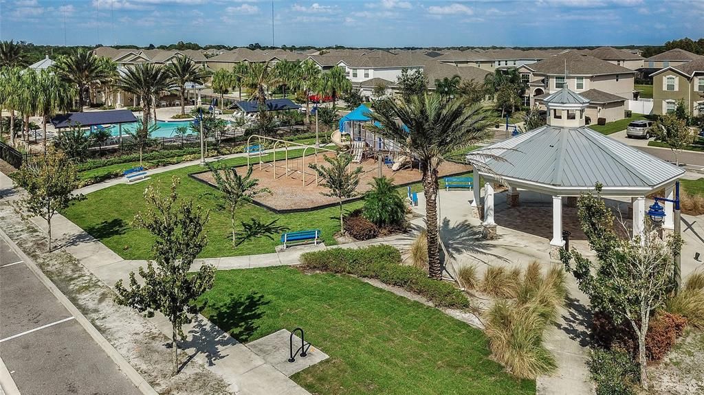 For Rent: $3,995 (7 beds, 4 baths, 4054 Square Feet)
