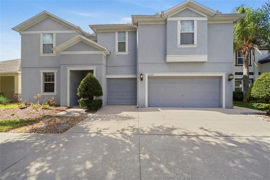 For Rent: $3,995 (7 beds, 4 baths, 4054 Square Feet)