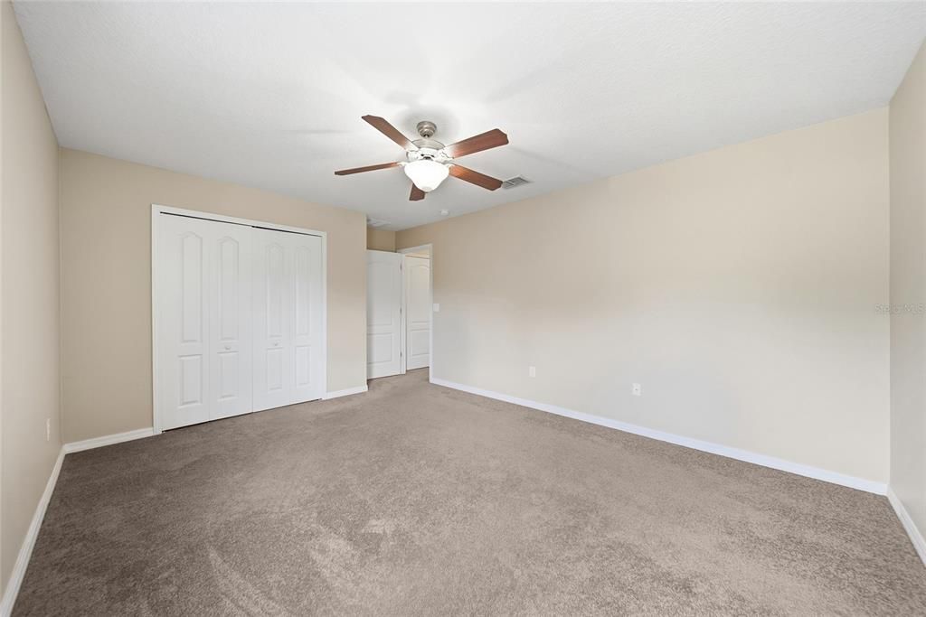 For Rent: $3,995 (7 beds, 4 baths, 4054 Square Feet)