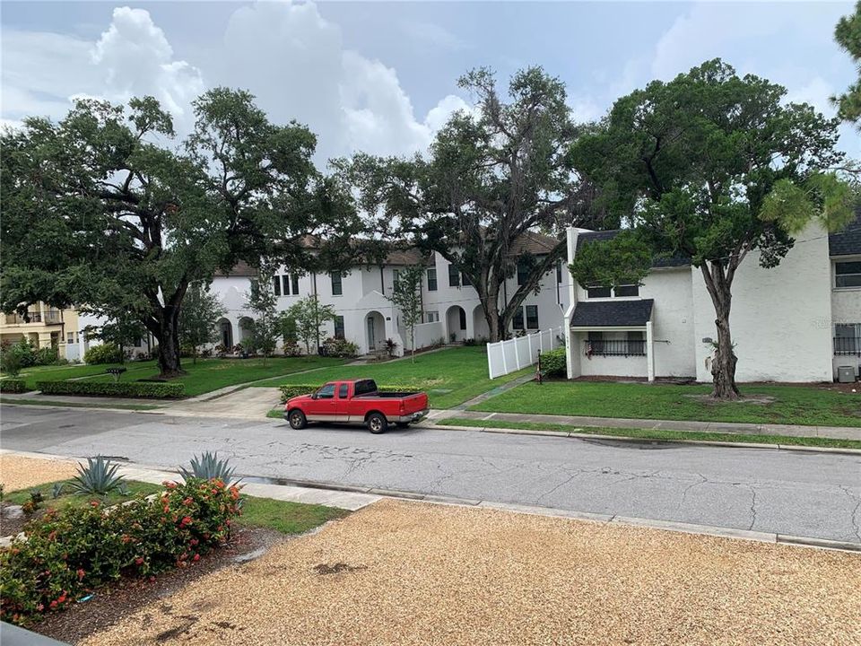 For Rent: $1,700 (2 beds, 2 baths, 938 Square Feet)