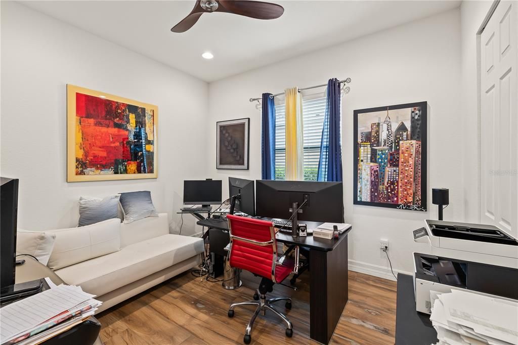 For Sale: $734,900 (3 beds, 3 baths, 2484 Square Feet)