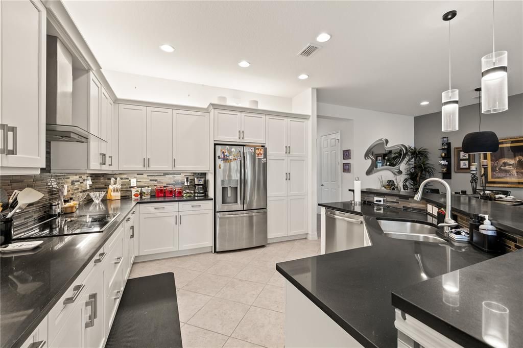 For Sale: $734,900 (3 beds, 3 baths, 2484 Square Feet)