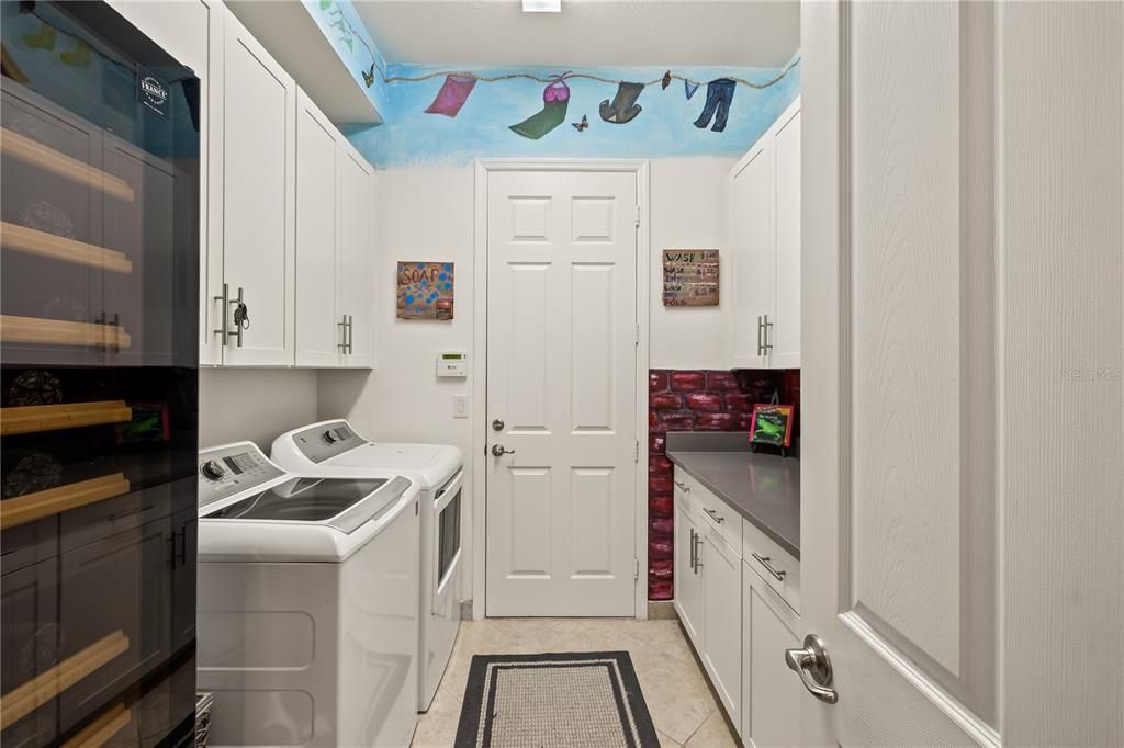 For Sale: $734,900 (3 beds, 3 baths, 2484 Square Feet)