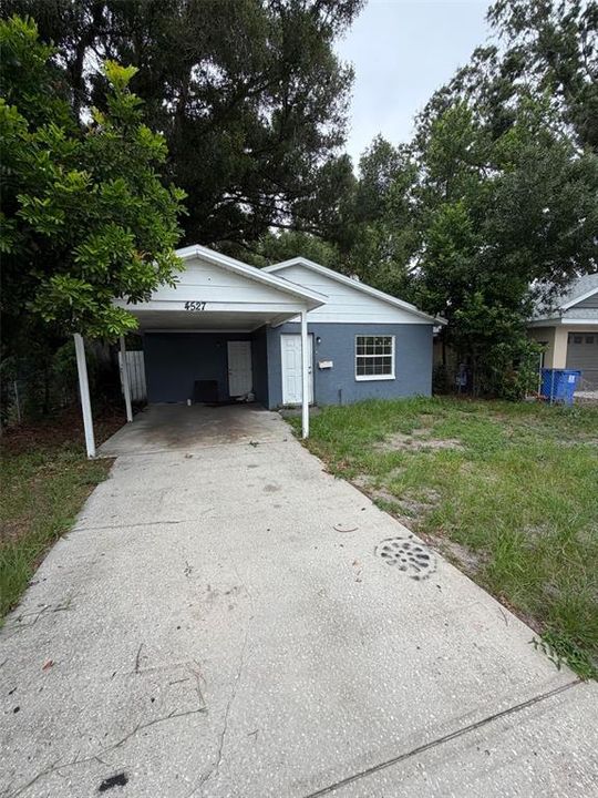 Active With Contract: $162,500 (3 beds, 2 baths, 1050 Square Feet)