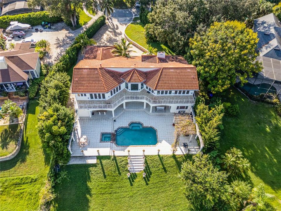 For Sale: $2,900,000 (6 beds, 7 baths, 5422 Square Feet)