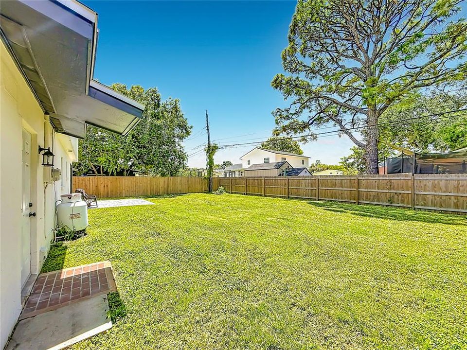 En Venta: $420,000 (3 camas, 2 baños, 1380 Pies cuadrados)
