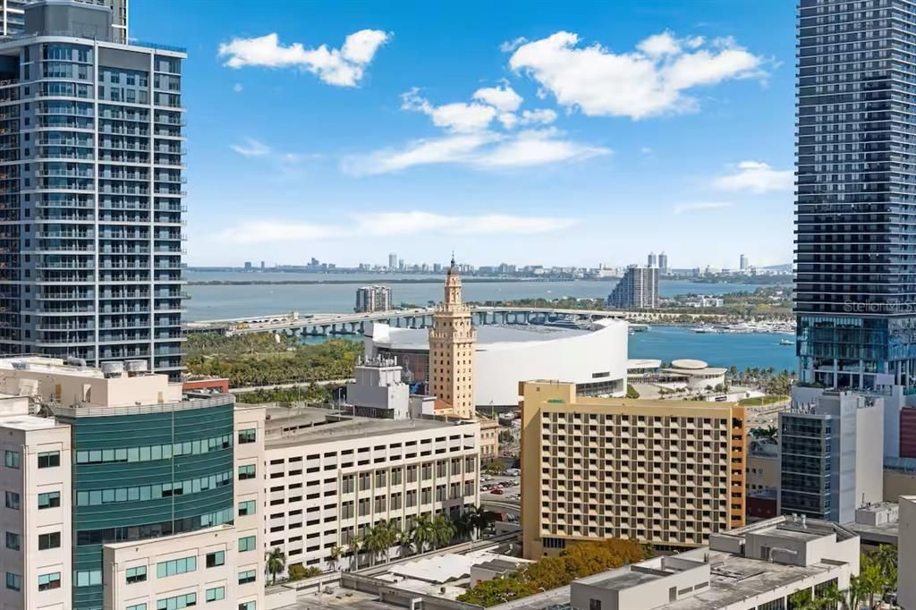 For Sale: $490,000 (1 beds, 1 baths, 530 Square Feet)