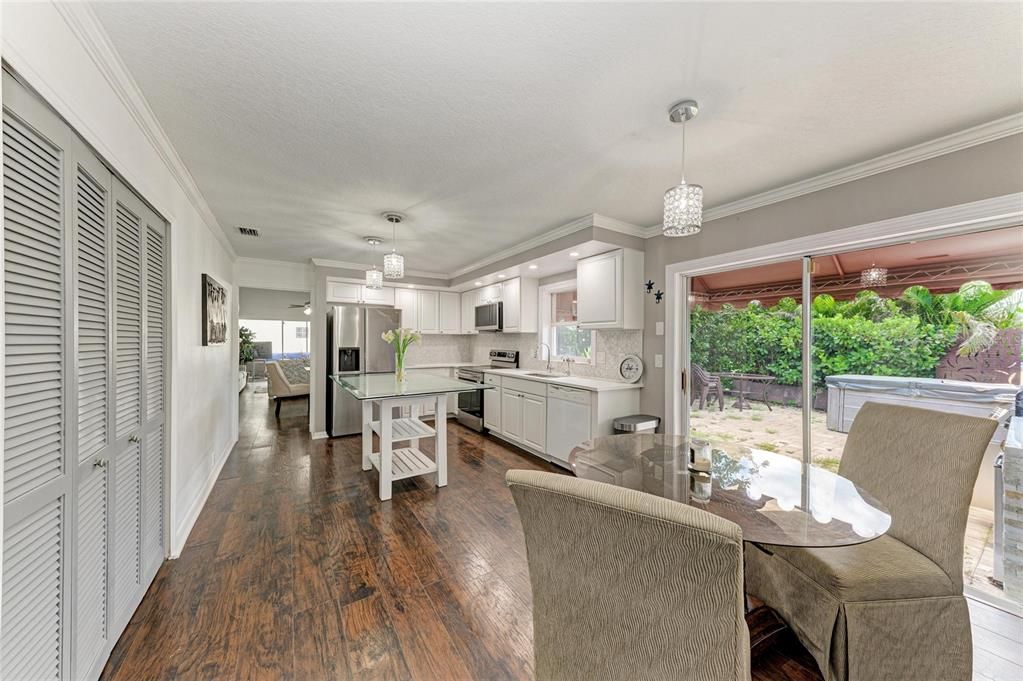 For Sale: $435,000 (3 beds, 2 baths, 1822 Square Feet)