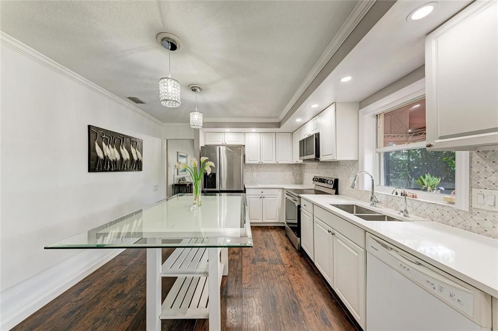 For Sale: $435,000 (3 beds, 2 baths, 1822 Square Feet)