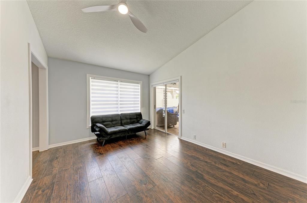 For Sale: $435,000 (3 beds, 2 baths, 1822 Square Feet)