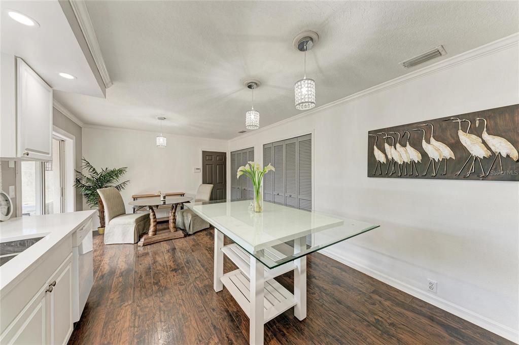 For Sale: $435,000 (3 beds, 2 baths, 1822 Square Feet)