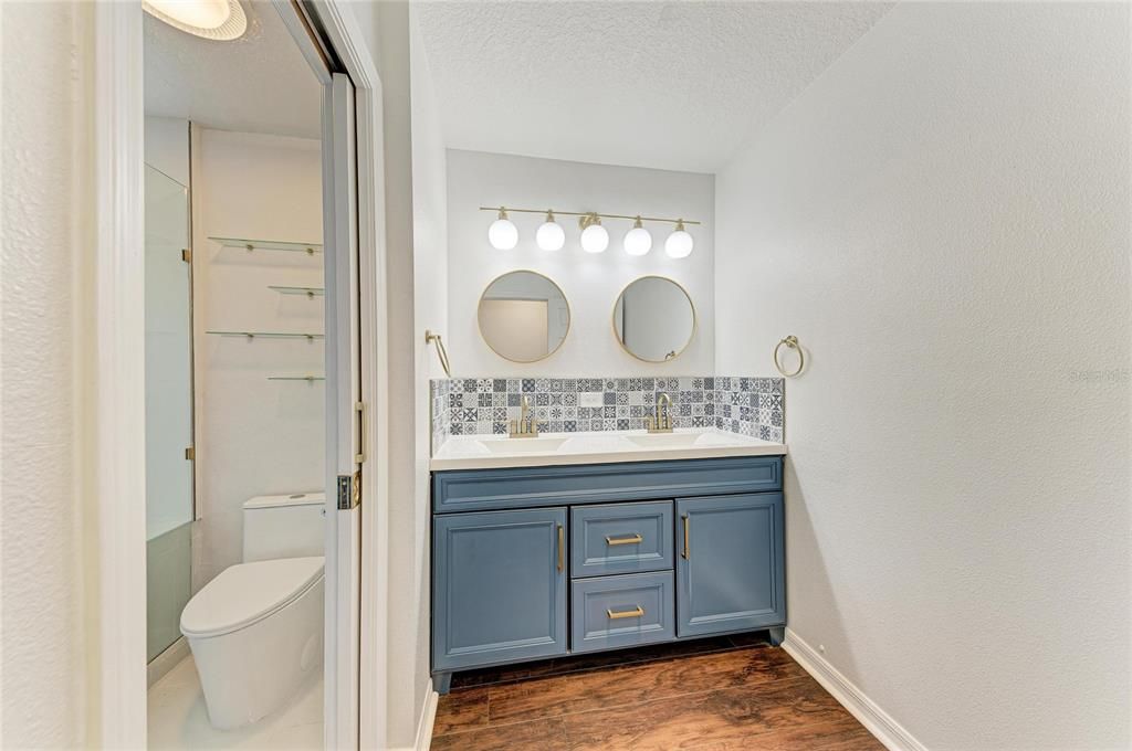 For Sale: $435,000 (3 beds, 2 baths, 1822 Square Feet)