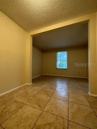 For Rent: $1,500 (2 beds, 1 baths, 780 Square Feet)