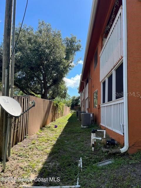 For Sale: $1,299,900 (19 beds, 0 baths, 10308 Square Feet)