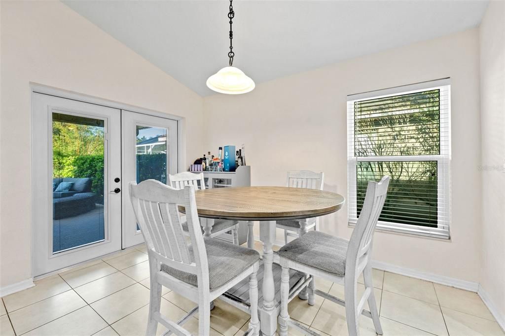 En Venta: $529,990 (3 camas, 2 baños, 1750 Pies cuadrados)