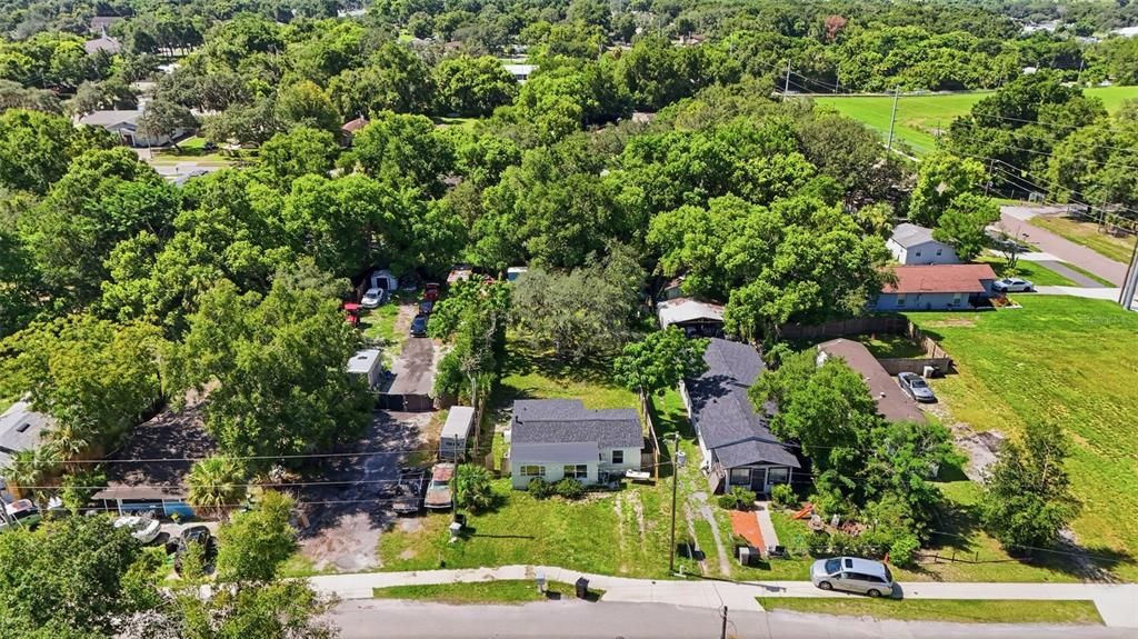 For Sale: $197,500 (2 beds, 1 baths, 972 Square Feet)