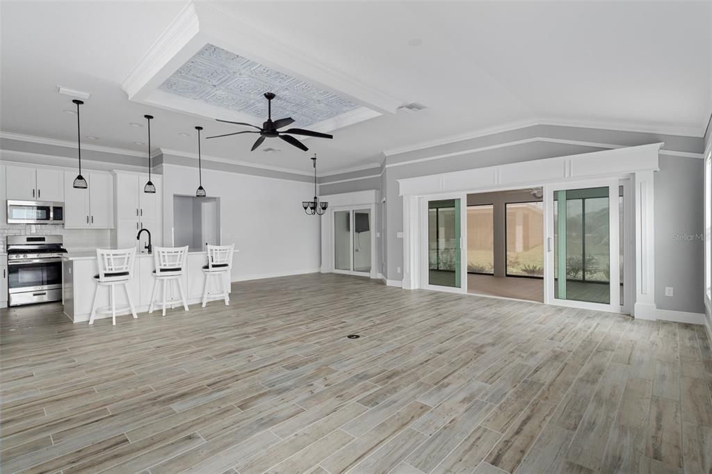 For Sale: $569,000 (3 beds, 2 baths, 1922 Square Feet)