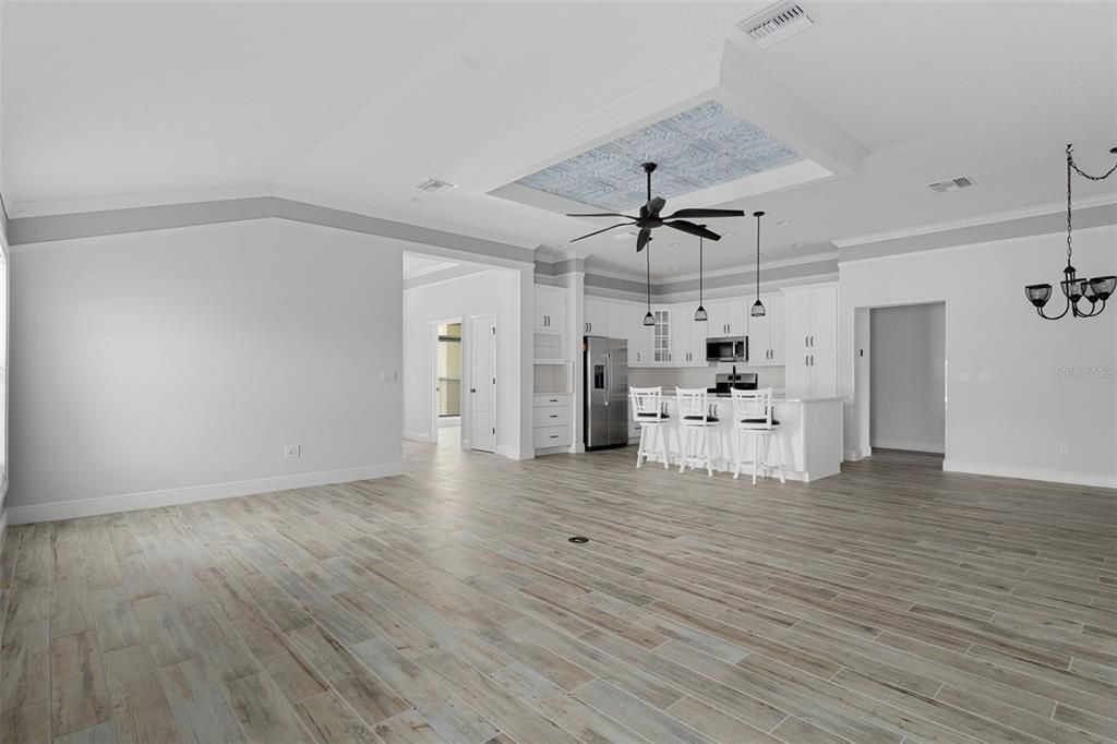 For Sale: $569,000 (3 beds, 2 baths, 1922 Square Feet)