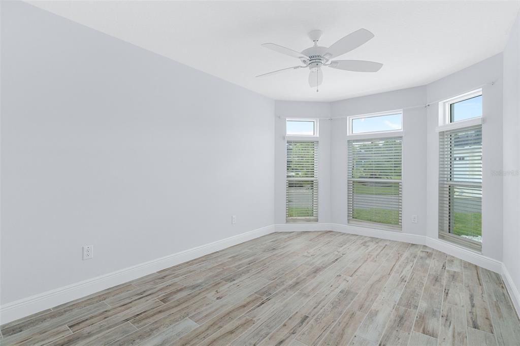 For Sale: $569,000 (3 beds, 2 baths, 1922 Square Feet)