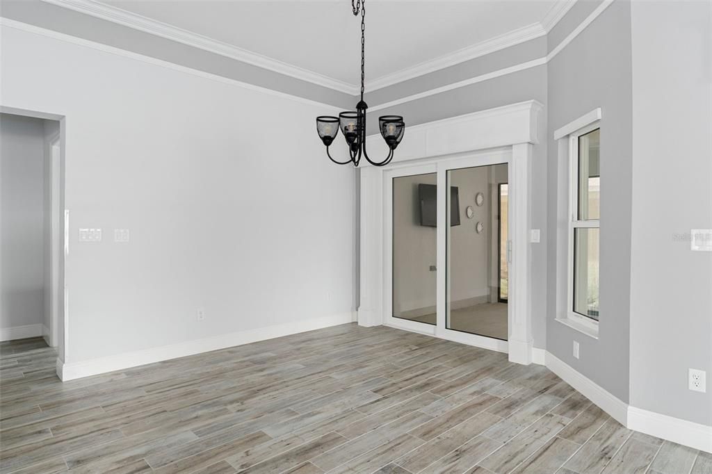 For Sale: $569,000 (3 beds, 2 baths, 1922 Square Feet)