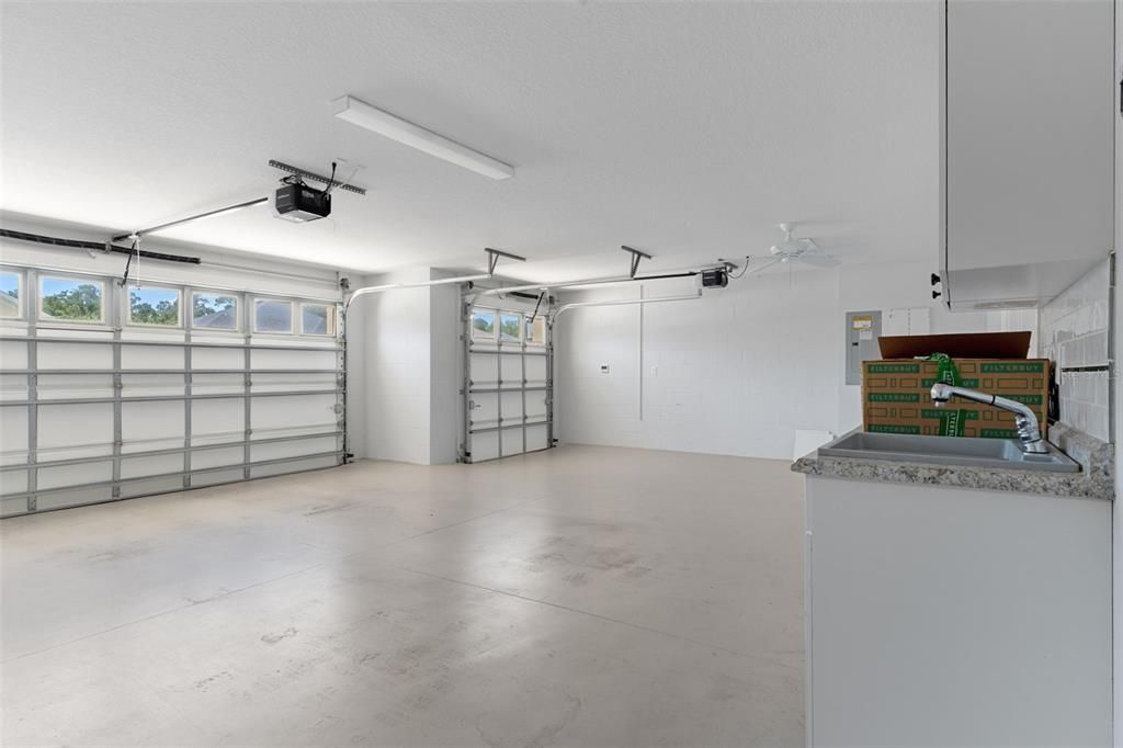 For Sale: $569,000 (3 beds, 2 baths, 1922 Square Feet)