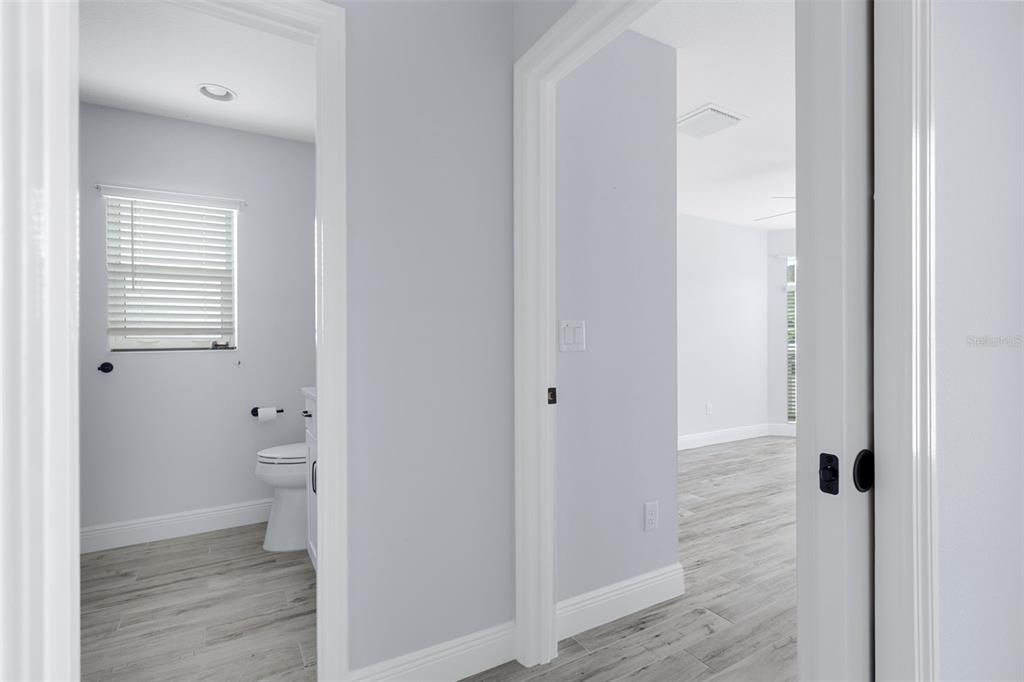 For Sale: $569,000 (3 beds, 2 baths, 1922 Square Feet)