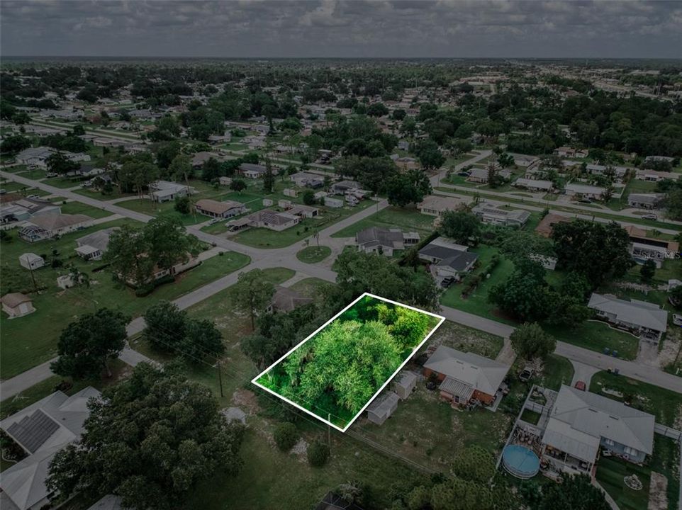 На продажу: $39,900 (0.23 acres)