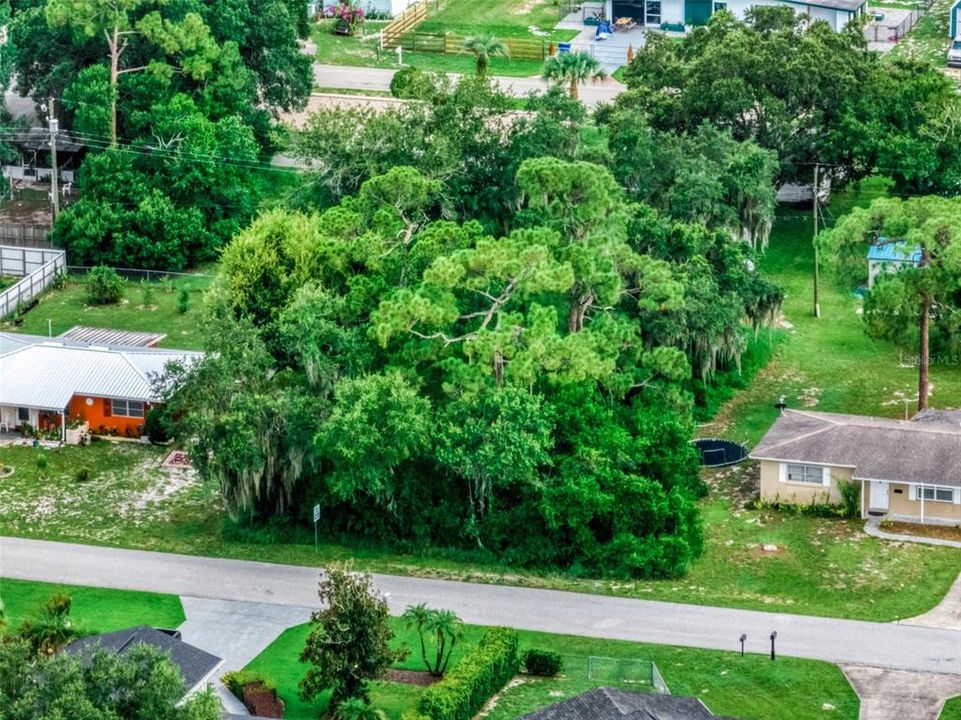 На продажу: $39,900 (0.23 acres)