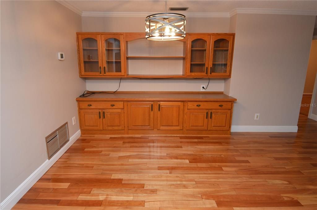 В аренду: $3,250 (3 спален, 2 ванн, 1761 Квадратных фут)