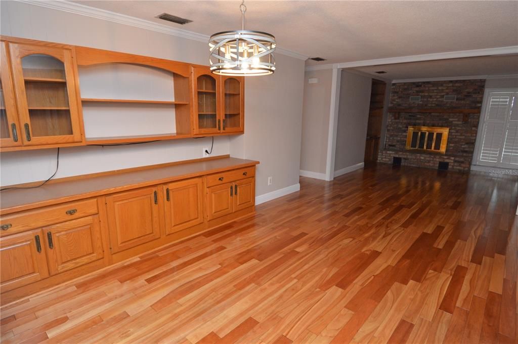 В аренду: $3,250 (3 спален, 2 ванн, 1761 Квадратных фут)
