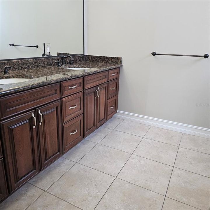 For Rent: $3,799 (4 beds, 3 baths, 3157 Square Feet)