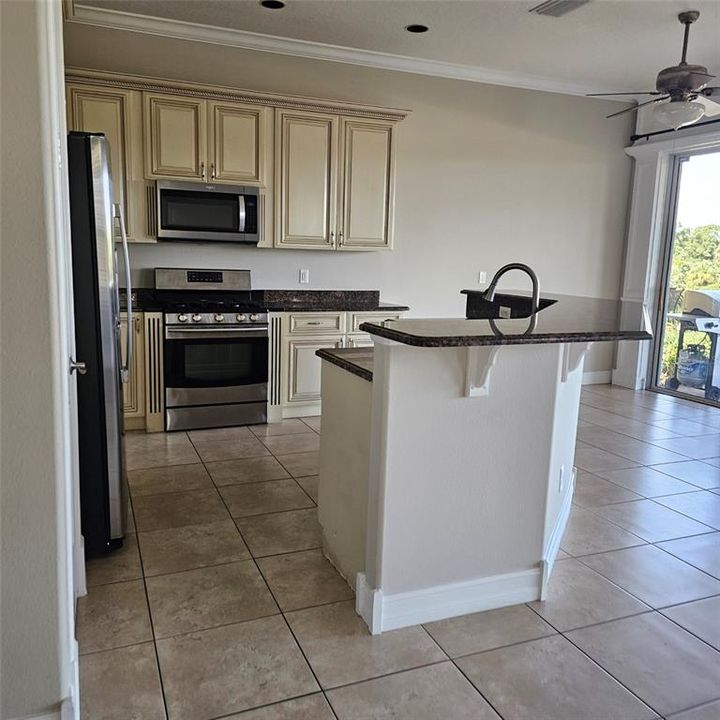 For Rent: $3,799 (4 beds, 3 baths, 3157 Square Feet)