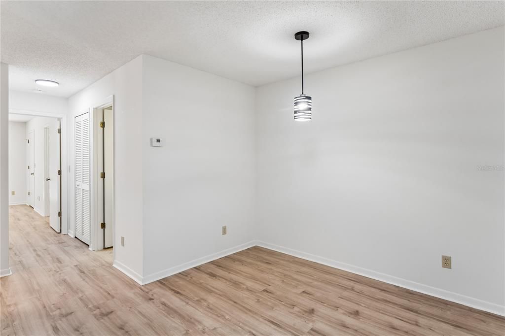 For Rent: $1,500 (1 beds, 1 baths, 760 Square Feet)
